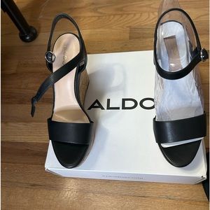 Brand new Also wedge shoe size 9